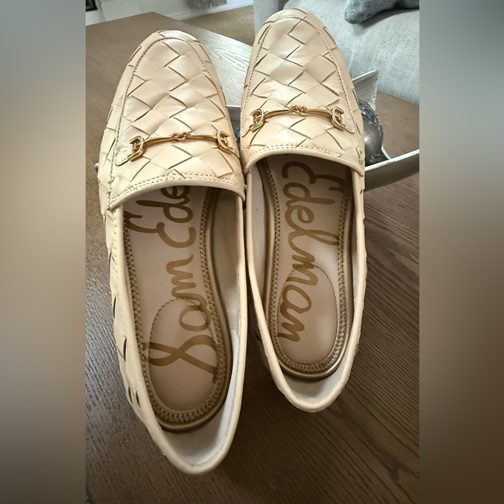 NWOT - Sam Elderman Braided Cream Leather Loafers with Gold Hardware